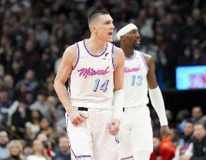 希罗：很讨厌过去一个月 我调整了投篮选择 出手模式回到了几年前