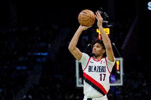 难救主！谢顿-夏普16中9拿到全队最高23分外加6板4助