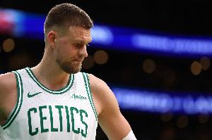 波津：大家在赛季尾声仍努力战斗 这多亏了教练组灌输的文化