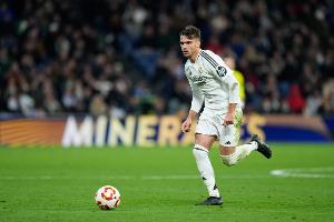 身价暴涨100倍！22岁阿森西奥不到1年稳住皇马主力&有望涨薪续约