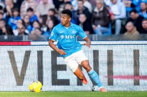 内雷斯：那不勒斯将继续竞争意甲冠军，对米兰是否复出由孔蒂决定