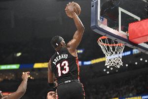 阿德巴约：篮球场上一切皆有可能 球队终于迎来连胜势头