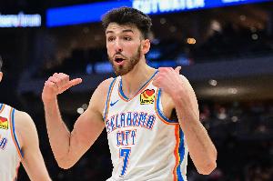 还得找状态！切特9投2中&三分4中0得4分9板2助4失误