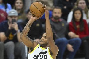 替补凶猛！半场森萨博4记三分砍12分 基昂特-乔治6中3拿11分5助