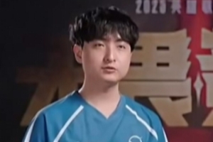 涵艺：HOYA外援打成这个B样的真是没谁了，你这盘不送都赢了