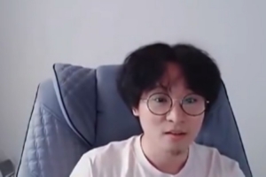 老头杯选人采访 Pilot：都说上单summit最厉害，我选他，相信他