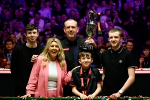 威廉姆斯将在下周斯诺克巡回锦标赛上首次尝试佩戴隐形眼镜