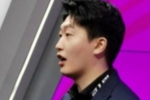 管泽元看NIP被TES双杀：NIP滔了一下被滔搏直接拿下~