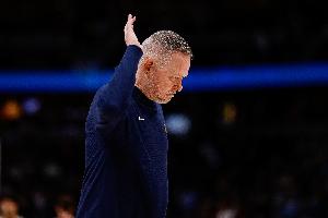 马龙：森林狼打其他队从来没有像打我们那么来劲 你能感觉出来