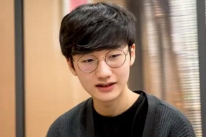 Peanut：新赛季最期待Zeus，他可以为我们做更多事情