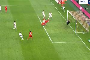 海港2球领先！莱昂纳多&李圣龙门前双人包抄，后者头球俯冲破门