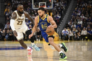 NBA彩经：雄鹿大胜76人 灰熊扑灭热火 勇士力拼湖人