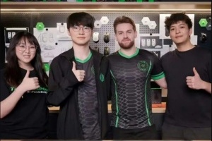 韩国小李也想赶海！雷蛇工作人员晒Faker与Niko合影