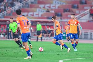 鲁媒：泰山队今日前往长春，高准翼、李小恒随队&吴兴涵仍在养伤