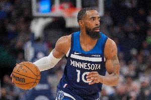 康利：球队会因为一些低级失误而心态爆炸 这根本不是我们的风格