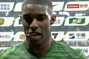 法比奥：我们之前的表现不理想，今天拿三分是全队一起拼搏的结果