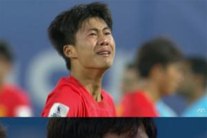 快哭了国少不敌乌兹别克斯坦濒临出局，赛后众将表情失落