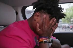 粉丝遭网友怒批！speed被粉丝投喂槟榔瞬间感不适：这不是毒品？