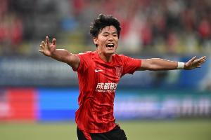 胡荷韬：练逆足就是勤能补拙 比赛踢得越多在场上更加从容