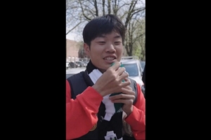 U16国少队观看门兴U23比赛，队员：身体素质非常强悍 对抗激烈