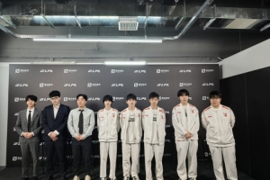 TES赛后群访 TES.Ggoong教练：选手状态保持很好 有信心拿下iG