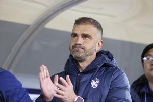 北青体育：包括一位前知名国脚在内的本土教练已进入三镇选帅视野