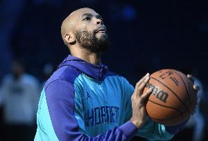 16年老将！泰-吉布森出战个人生涯第1000场比赛 拿到2分5板2帽