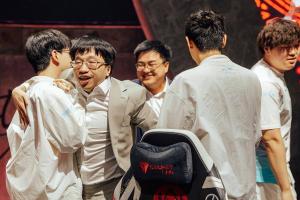 原来强的是教练？截止目前积分榜第一为Homme带队 而第二为Tabe带队