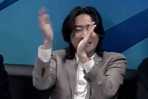 解说热议IG赢首局：这把哥哥一波中路一波河道确实没道理