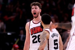 季末评奖大会各支球队的队内MVP是谁？火箭申京&快船哈登