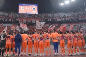 山东泰山队主场4-0深圳新鹏城队vlog 继续加油，奋战到底！