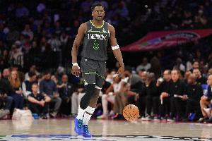 爱德华兹：我想打最后一场 祈祷联盟能撤销这次技术犯规