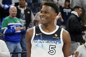 赢球就进季后赛！森林狼收官战首发：华子领衔 戈贝尔&兰德尔在列