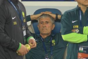 蜜汁换人！达万韩佳奇伤退，塞蒂恩57分钟仍换下斯帕吉奇、张玉宁