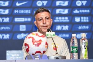 海港助教：我们的备战非常好有自己的打法，一切都没有改变