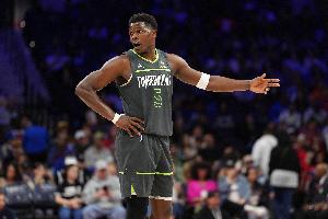 范德彪：不能给爱德华兹任何轻易得分的机会 他能够迅速进入状态