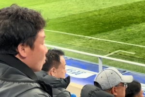 记者：国足助教陈涛现身梭鱼湾，专门为考察廖锦涛而来