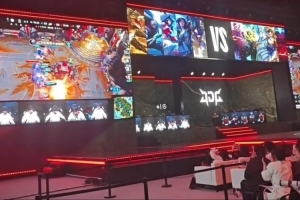 全体起立！iG完成极限翻盘 全场疯狂尖叫欢呼！