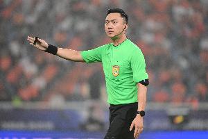 鲁媒：京鲁大战变成“京鲁乱战”，至少裁判组在控场方面是失败的