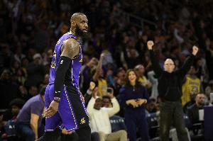 不慌詹姆斯生涯G1战绩31胜24负 输G1赢系列赛概率为52.1%