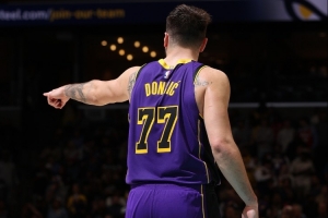 东契奇：我想从一开始就为比赛奠定基调 1次助攻对我来说远远不够