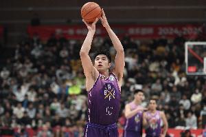 探长：邹雨宸膝盖受伤找了多名专家检查 结果需等待进一步确认