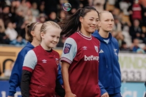 不舍之情溢于言表！李梦雯社媒：铁锤帮成就了我⚒️❤️