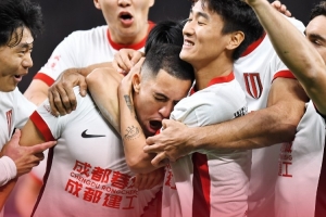 足球报：蓉城面对中超前五2胜1平，对于信心积累十分重要