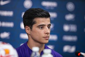 记者：申花即将开启三连客 特谢拉身背3黄需尽量避免再吃牌