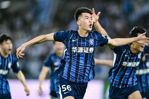 张振阳：代表武汉征战中超是梦想，身处逆境也要掌握自己的命运