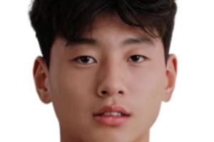 博主：18岁海翔加盟西班牙球队，他曾效力上海根宝