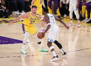 湖人森林狼G5时间确定：5月1日早10点开打 若骑勇横扫则提前1小时