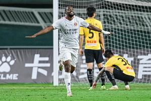 姆本扎：中国是个伟大的国家，中国足球没理由搞不好