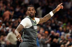 里德：有些哨子在季后赛就不会再吹 对一些球队反而是有利的